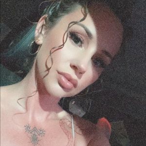 Meet your Posher, Stormie